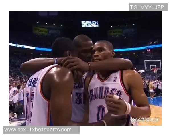 热火与雷霆激战第二场争夺季后赛晋级关键胜利的精彩对决